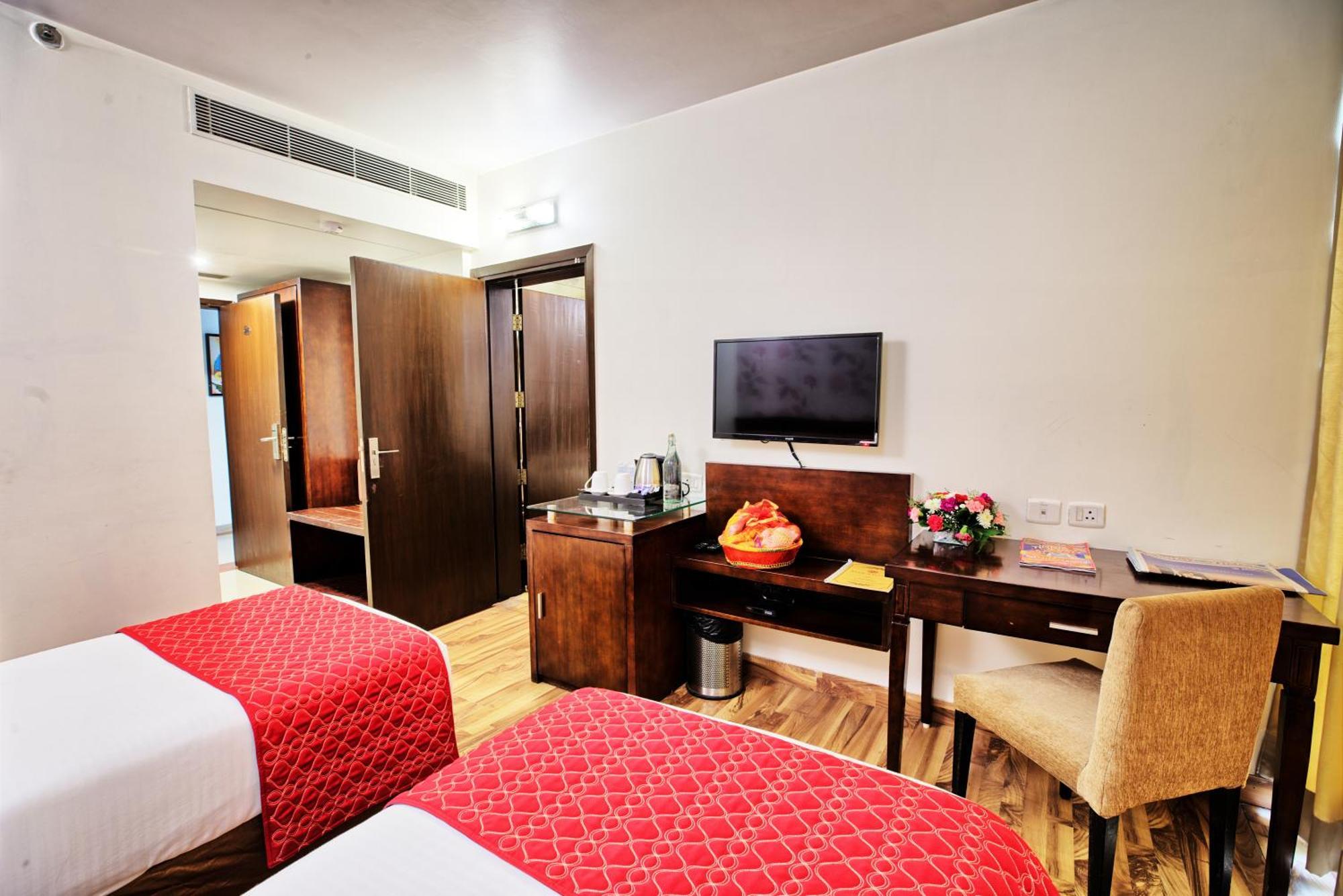 Rosemallow Hotel นิวเดลี ภายนอก รูปภาพ