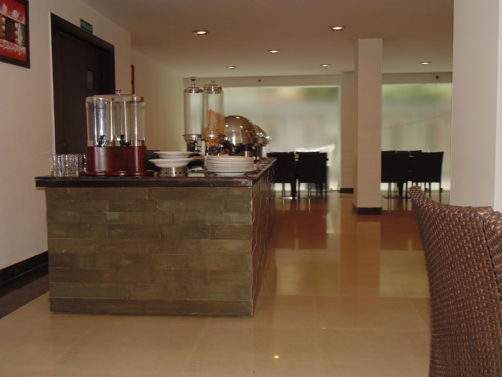 Rosemallow Hotel นิวเดลี ภายนอก รูปภาพ