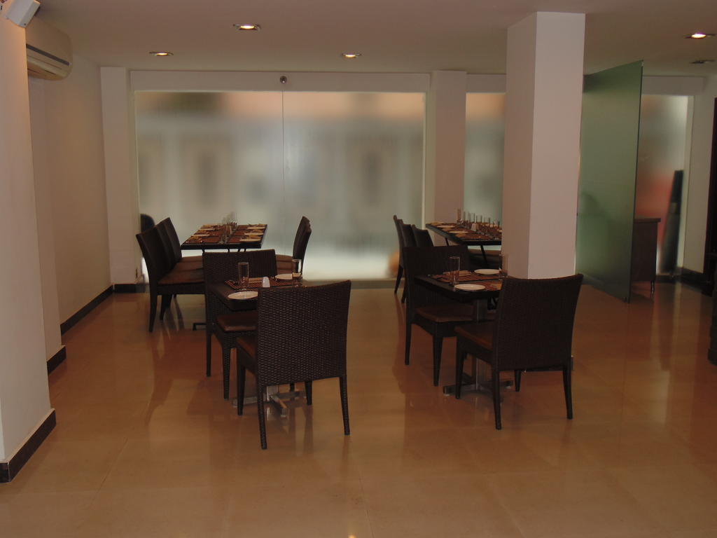 Rosemallow Hotel นิวเดลี ภายนอก รูปภาพ